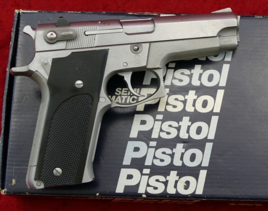 Smith & Wesson Model 659 9mm Handgun