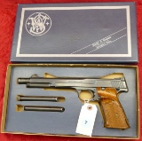 Smith & Wesson Model 41 Target Pistol in Box