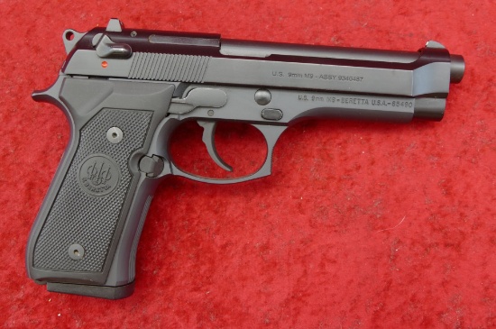 Beretta M9 9mm Pistol