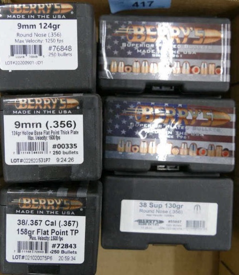 Large Flat of 9mm & 38 cal reloading bullets