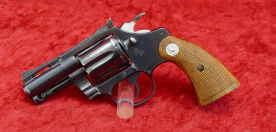 Colt Diamondback 22LR w/rare 2 1/2" bbl. mfg 1969