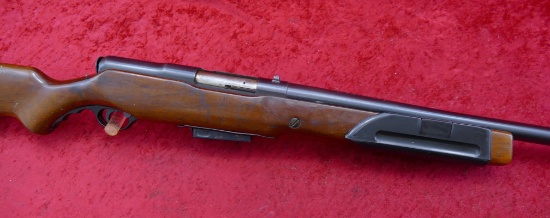 Mossberg Model 200K 12 ga Pump Shotgun