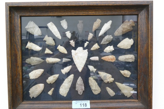 Nice Framed Display of Sauk Co WI Arrowheads