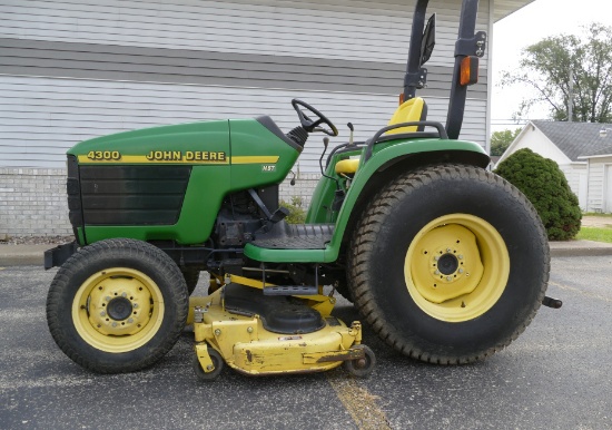 2001 John Deer 4300 MFWD Utility Tractor