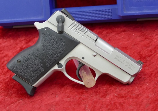 NIB Smith & Wesson Model CS9 Chiefs Spec. Pistol