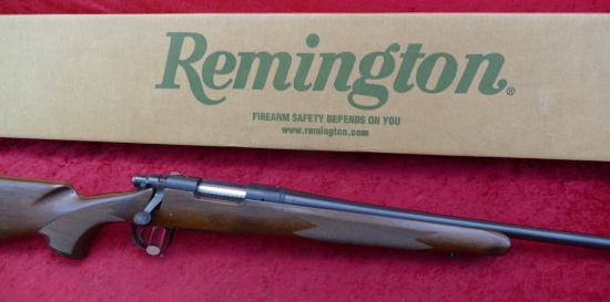NIB Remington 700 Classic 7mm-08 Rifle (RM)