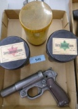 Military Flare Pistol w/Canisters
