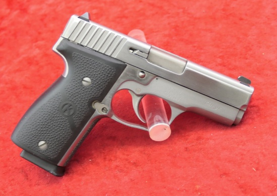 KAHR K9 9mm Pistol