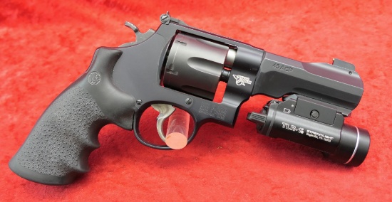 Smith & Wesson Performance Center Thunder Ranch 45