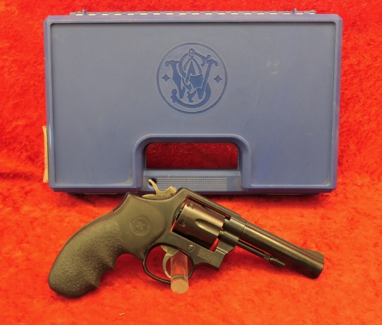 Smith & Wesson Model 10-10 38 spec Revolver