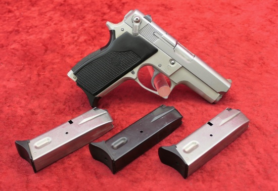 Smith & Wesson Model 669 9mm Pistol
