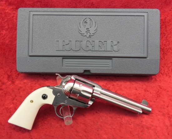 Ruger Vaquero in 45 Colt