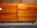 Dresser, 6 Drawer Pine.