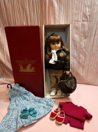Pleasant Company American Girl Molly In Retired Aviator Suit W/ 2 More Outfits