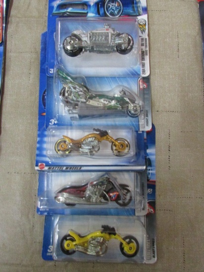 (5) Assorted Hot Wheel Motorcycles