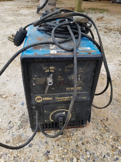 Miller Thunderbolt XL 225 AC Stick Welder