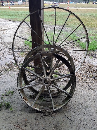 Large Wagon Wheel & (2) Small Wagon Wheels