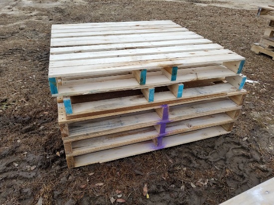 (5) Wooden Pallets