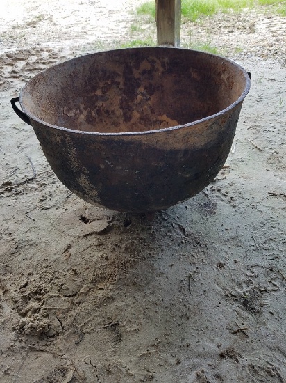 Antique 16gal Cast Iron Wash Pot