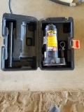 6 Ton Hydraulic Jack w/ Case