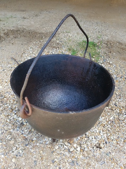 20gal Cast Iron Pot