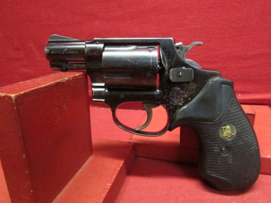 Smith & Wesson .38 S&W SPL 5 Shot Revolver