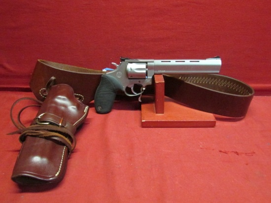 Taurus Tracker .22 MAG 7 Shot Revolver
