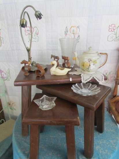 (3) Wooden Nesting Tables