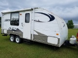 2011-19ft Bumper Pull Nomad Joey Travel Trailer