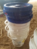 (5) 5gal Buckets W/ Screw On Lids