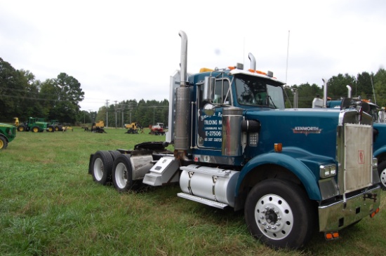 2001 KW W900