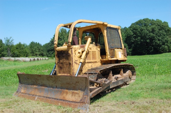 Cat D6D bulldozer