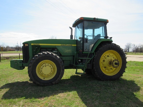 1998 JD 8400 Tractor w/duals