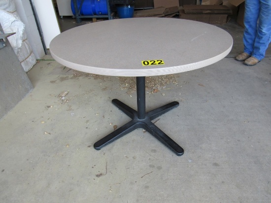 42" Round table w/metal base