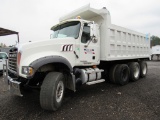 2007 Mack tri axle dump truck