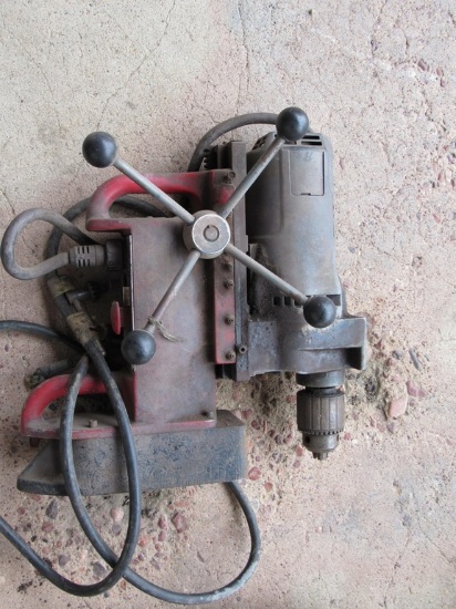Milwaukee magnetic drill press
