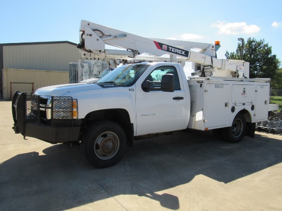 2012 Chevrolet Silverado 3500HD CC