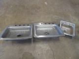 3 Stainless steel sinks