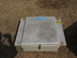 Aluminum between frame tool box