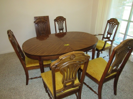 Wood dining table w/6 chairs