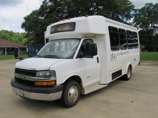 2014 Chevrolet 4500 Goshen Coach Commercial Bus