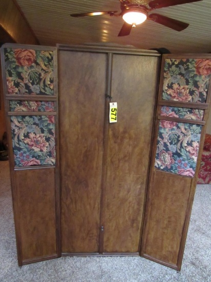 Vintage room divider