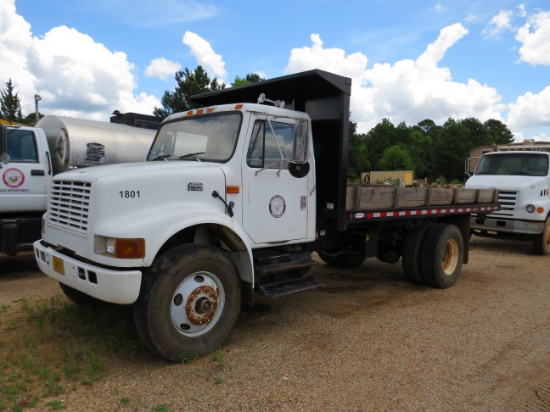 2000 International 4900 4x2