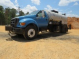 2006 Ford F750 XL Super Duty w/Etnyre Asphalt/Oil Distributor