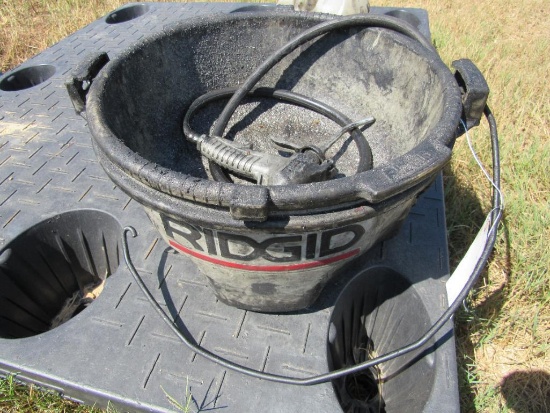Ridgid oil bucket w/oil