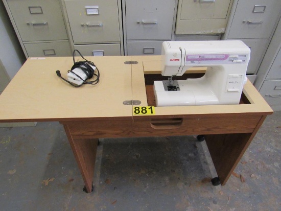 Janome 4623LE Plus sewing machine w/cabinet