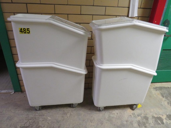 (4) food bins - Cambro IBS 20