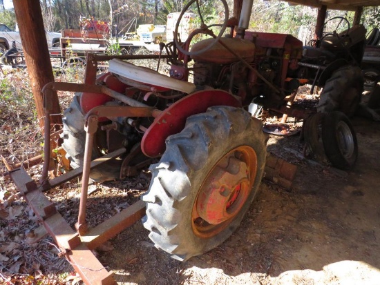 Farmall tractor - salvage