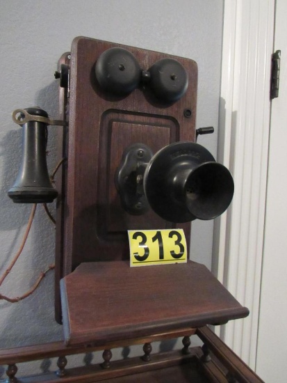 Kellogg oak hand crank telephone