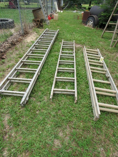 (3) aluminum extension ladders